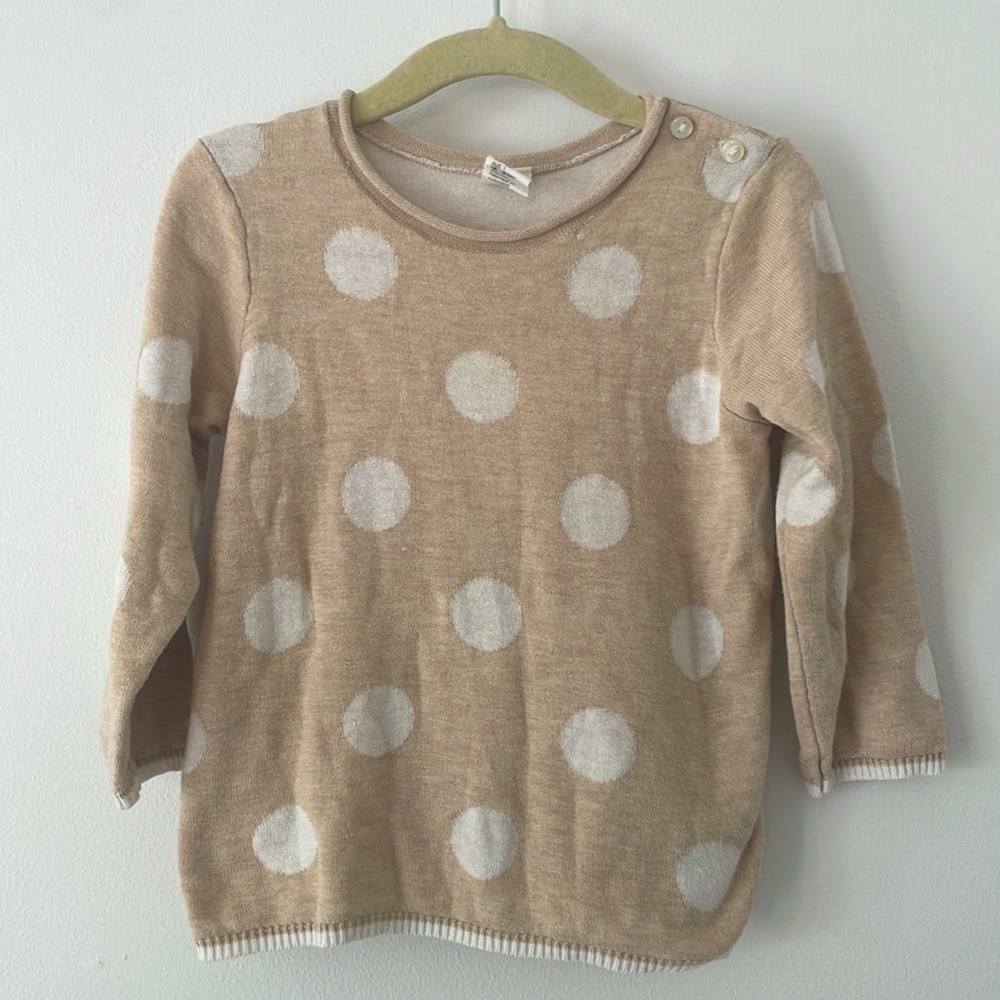 H&M toddler baby sweater beige with white polka dot soft button neck closure 1T